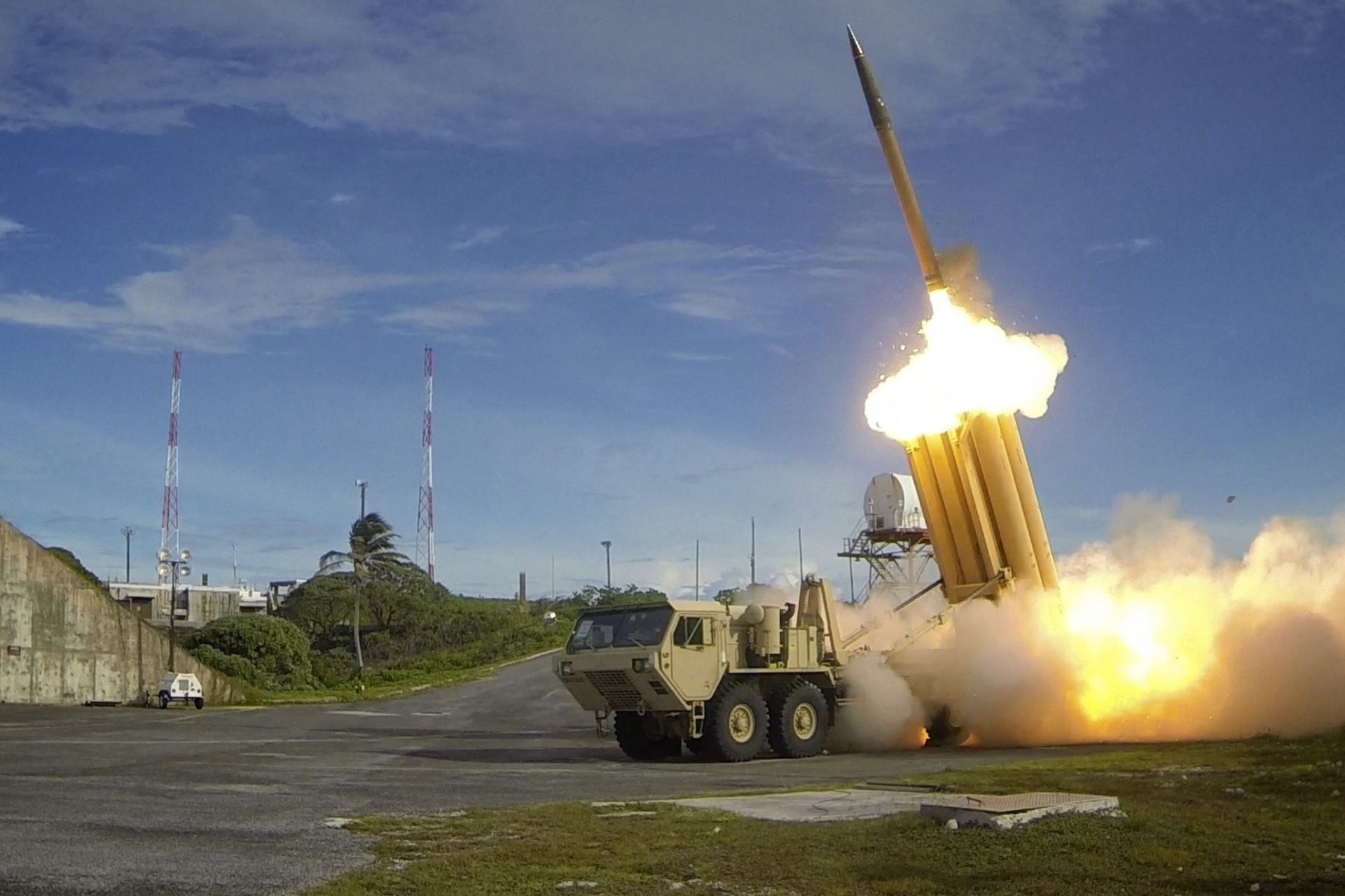 Sistema para derribar misiles balísticos, Terminal High Altitude Area Defense (THAAD)