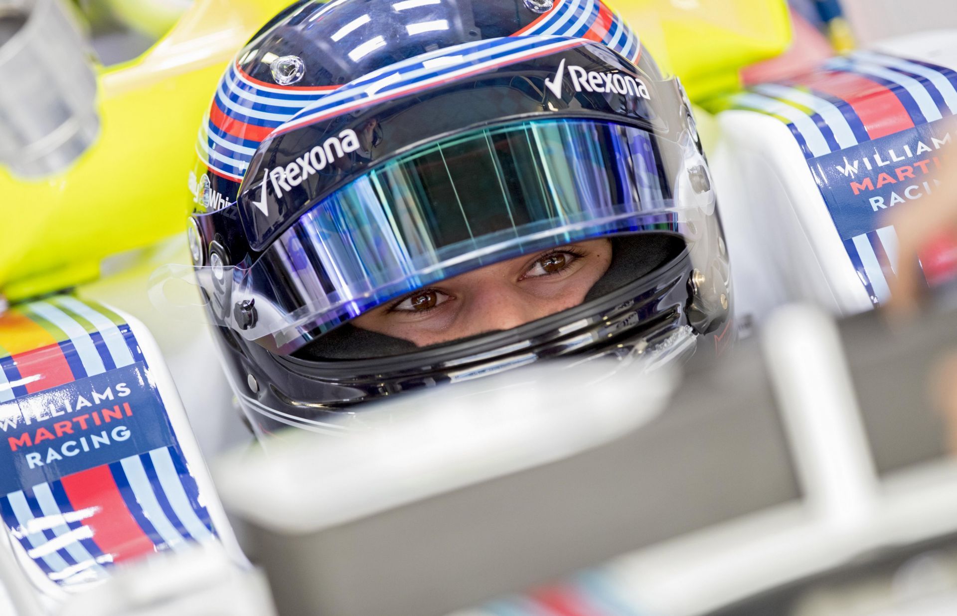 El piloto canadiense de la Fórmula Uno, Lance Stroll de Williams durante la segunda sesión de entrenamientos libres del Gran Premio de Rusia en el circuito de Sochi 