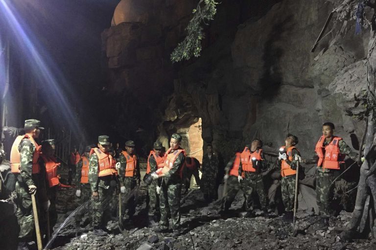 Dos terremotos en menos de 24 horas causan 19 muertos y 280 heridos en China