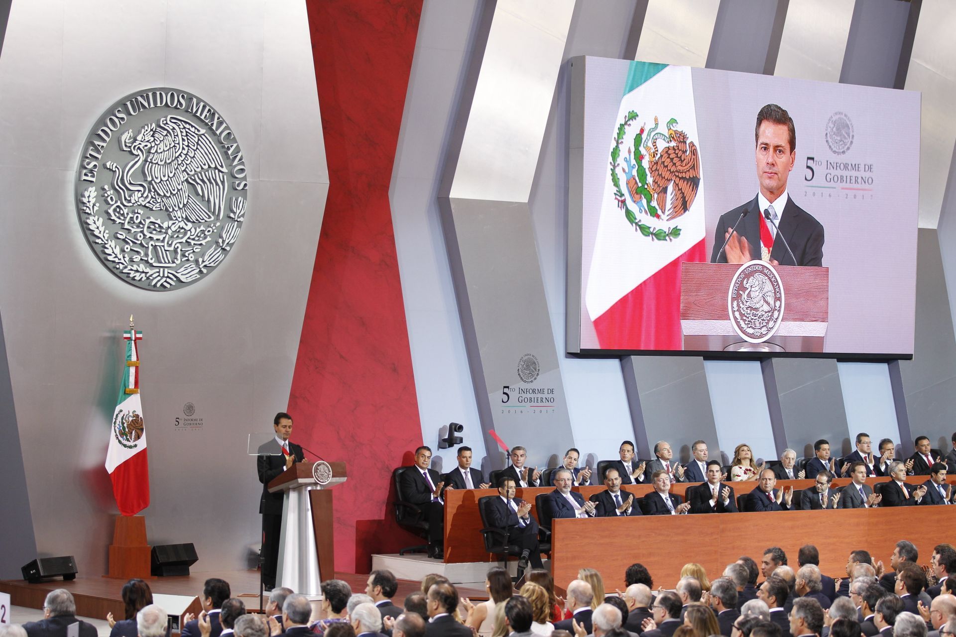 Peña Nieto envía condolencias por víctimas de tormenta Lidia y visitará zona