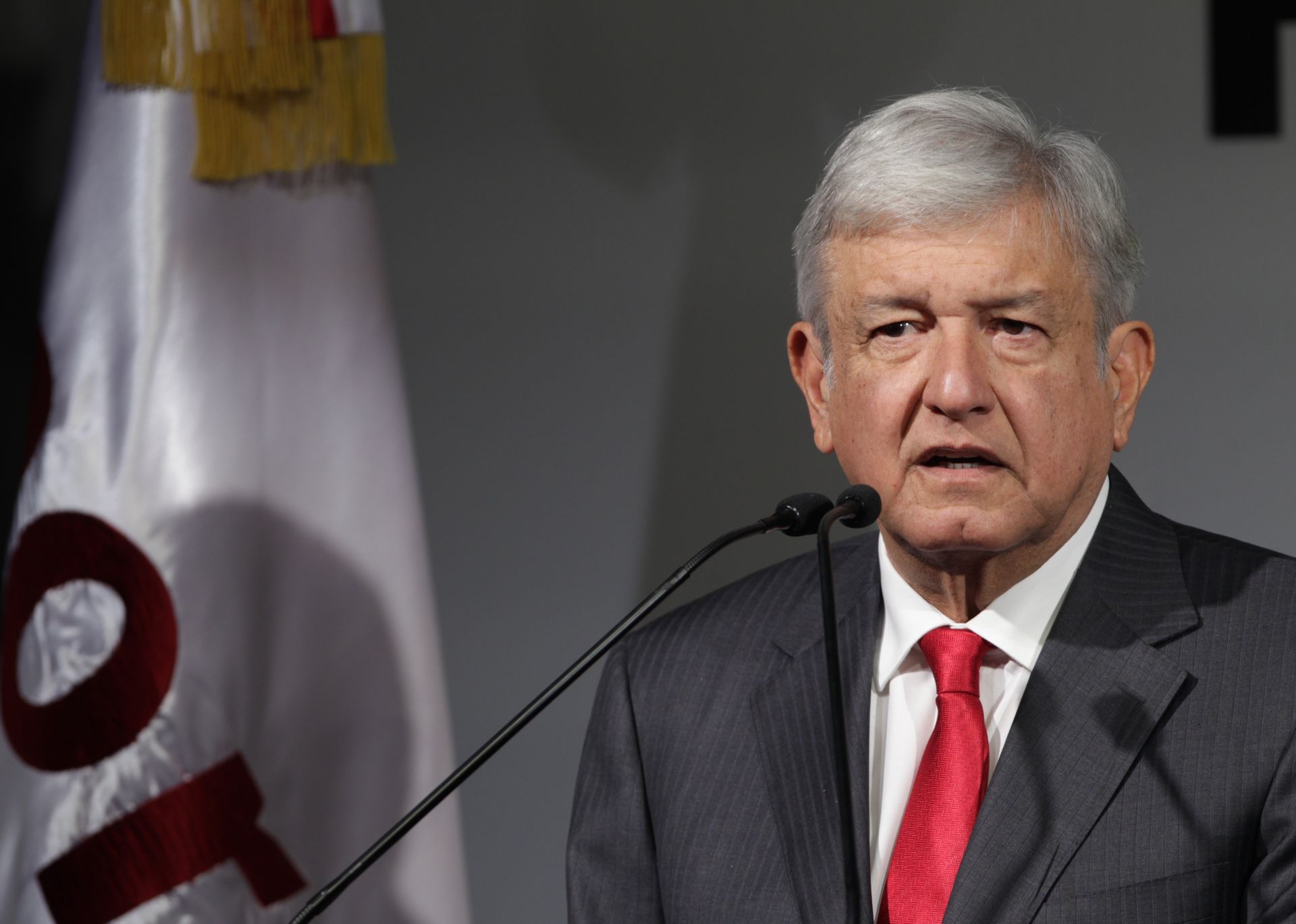 El candidato de Morena, el Partido del Trabajo (PT) y Encuentro Social (PES), Andrés Manuel López Obrador.