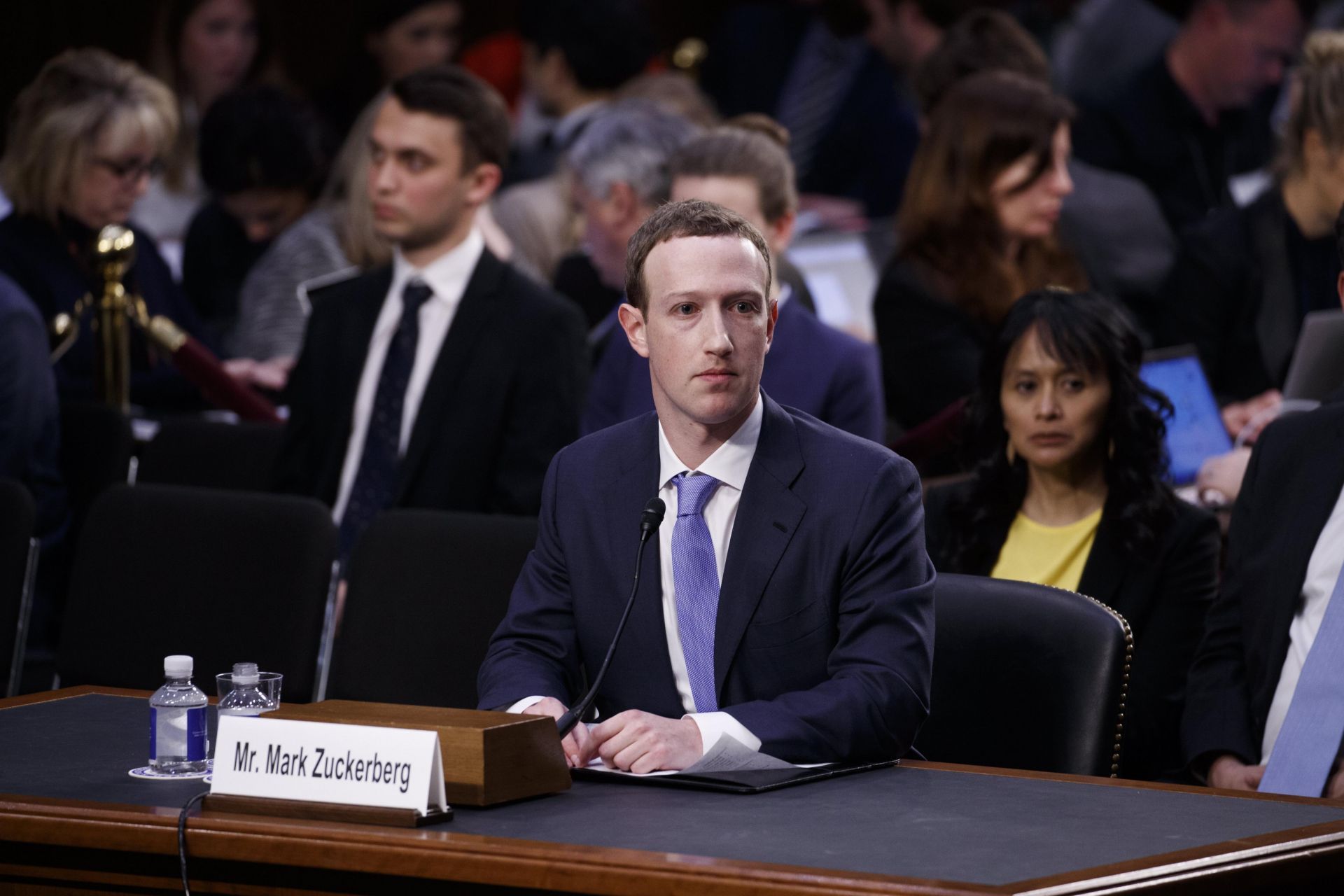 El-CEO-de-Facebook-Mark-Zuckerberg-testifica-ante-el-Senado