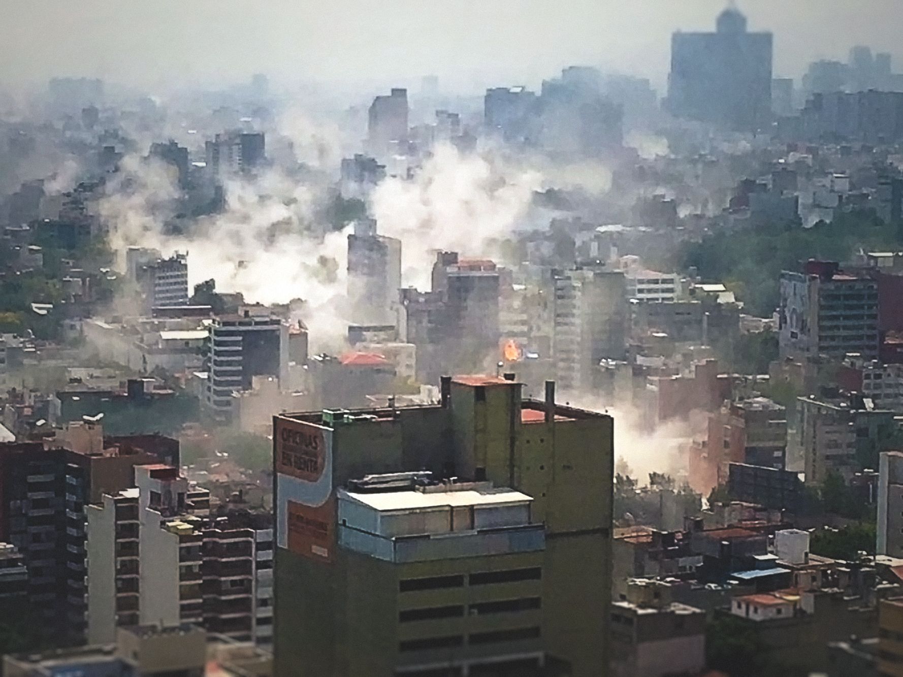 Se reportan muertos en el centro de México a causa del terremoto de 7.1 de la escala Richter