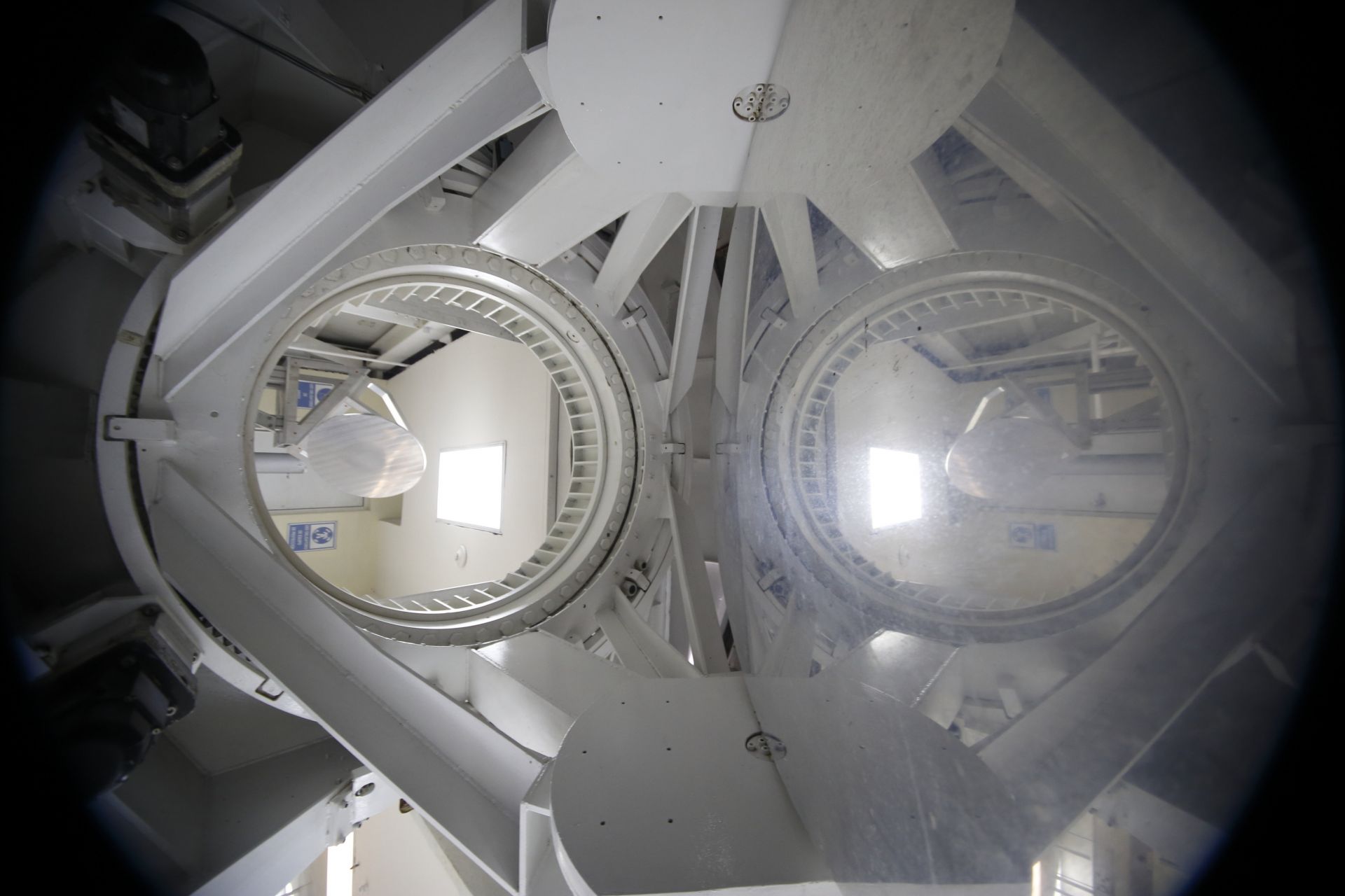 Interior del Gran Telescopio Milimétrico Alfonso Serrano (GTM), ubicado en el municipio de Atzitzintla en Puebla, (México). EFE/Francisco Guasco
