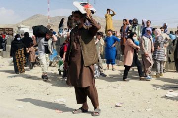 Estados Unidos podría quedarse más tiempo en Afganistán para evacuar a sus ciudadanos
