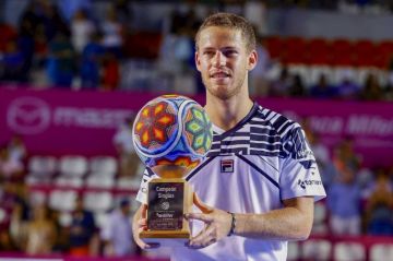 El argentino Schwartzman vence a Fritz y gana el título en el Abierto de Tenis