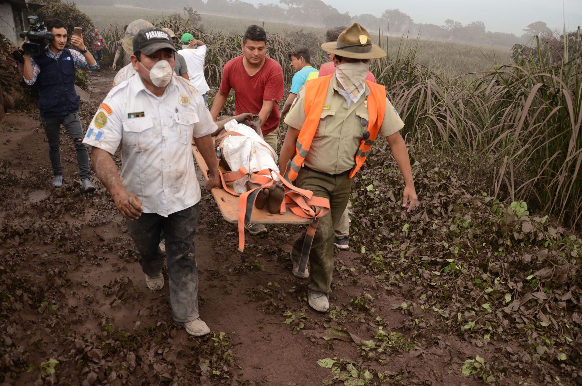 La cifra de heridos por la erupción del volcán de Fuego en Guatemala aumento de 20 a 46 y la de muertos se mantiene en 25