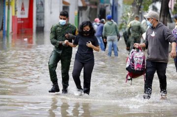 Autoridades piden evacuar zonas cercanas a río desbordado en Hidalgo